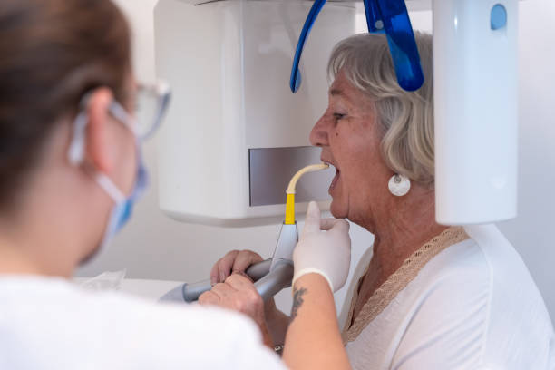 Best Walk-In Emergency Dental Services in Hiawatha, KS